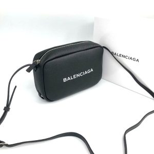 Сумка Balenciaga Everyday Camera Bag