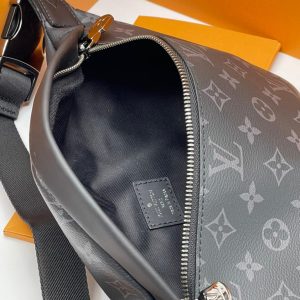 Сумка на пояс Louis Vuitton Discovery