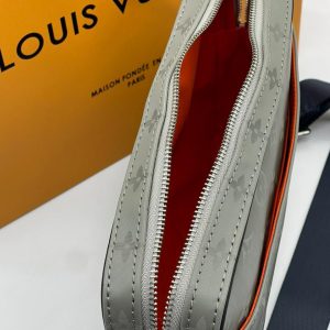 Сумка Louis Vuitton Alpha