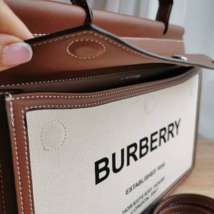 Сумка Burberry Title