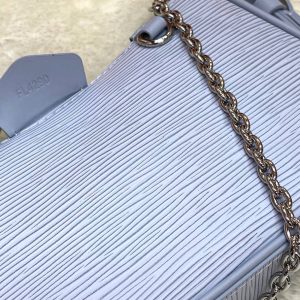 Сумка Louis Vuitton Easy Pouch