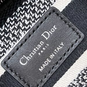 Сумка Dior Lady D-Lite