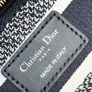 Сумка Dior Lady D-Lite