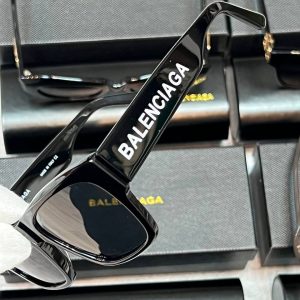 Солнцезащитные очки Balenciaga Max Square AF