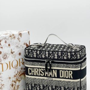 Косметичка дорожная Dior DiorTravel