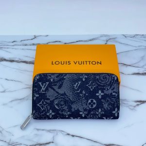 Портмоне Louise Vuitton