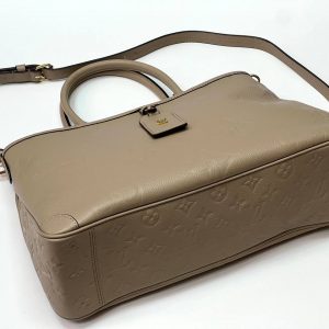 Сумка Louis Vuitton Trianon