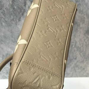 Сумка Louis Vuitton Trianon