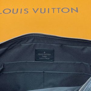 Мужской портфель Louis Vuitton Voyage