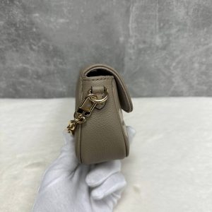 Кошелёк на цепочке Louis Vuitton lvy
