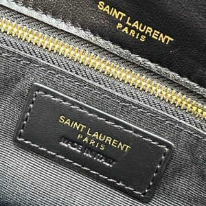 Сумка Yves Saint Laurent CASSANDRE
