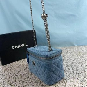 Сумка Chanel Vanity